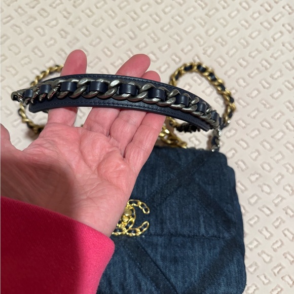 CHANEL Denim Blue Bag with Gold/Silver Chain Strap - Picture 13 of 16
